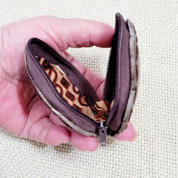Vintage Coconut Shell Coin Purse - Picture 2 of 5
